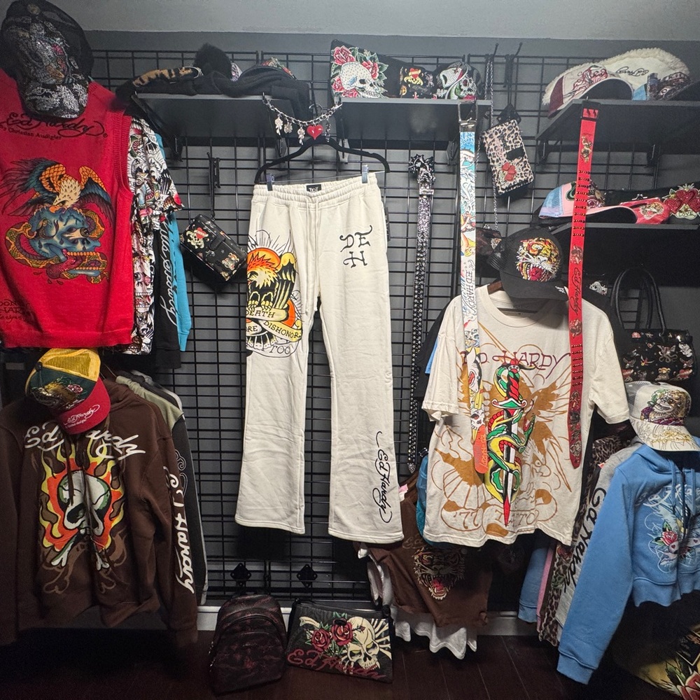 Ed Hardy White Sweatpants with Graphic Design